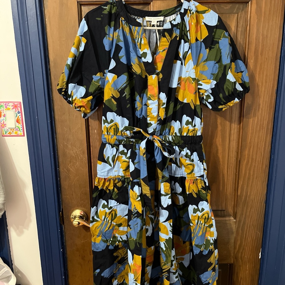 Floral Print Dress with Belt